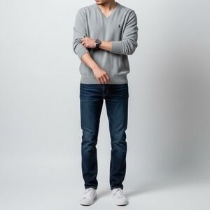 Ralph Lauren Men’s V neck cotton sweater